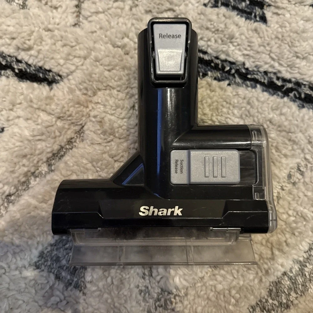 Shark Rotator NV650 For Hard Floor with Attachments 3 Pieces